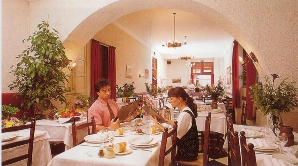 Hotel Du Musee 卢德