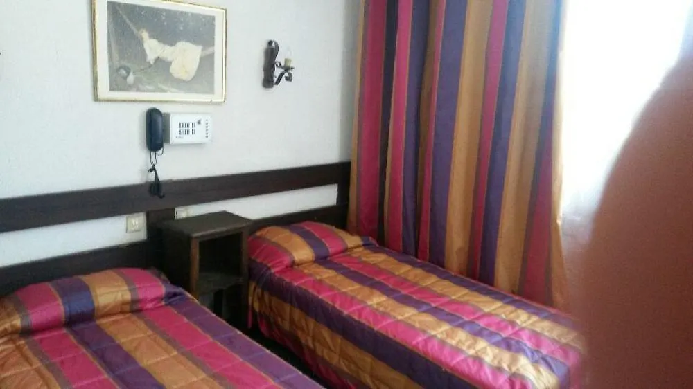 Hotel Du Musee 卢德