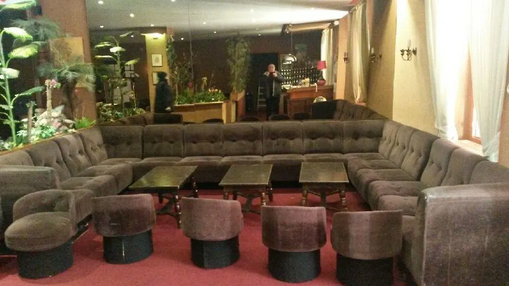 Hotel Du Musee 卢德