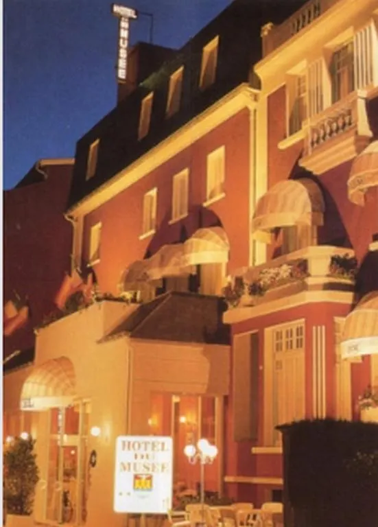 **  Hotel Du Musee 卢德 法国
